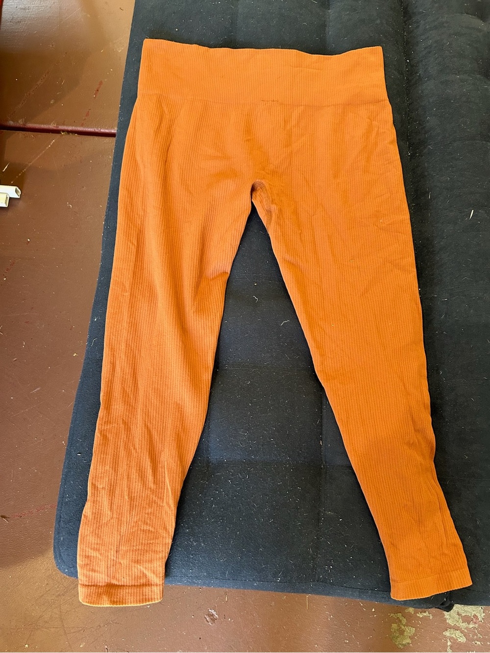Saisei Ribbed Active Set Top in Rust - Picture 6 of 8